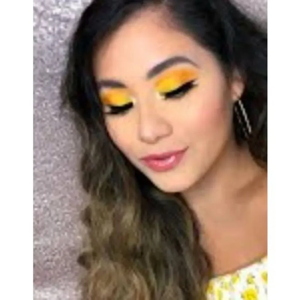 Makeup Revolution color electric